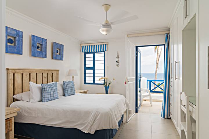 Le Paradis 30 Main Bedroom